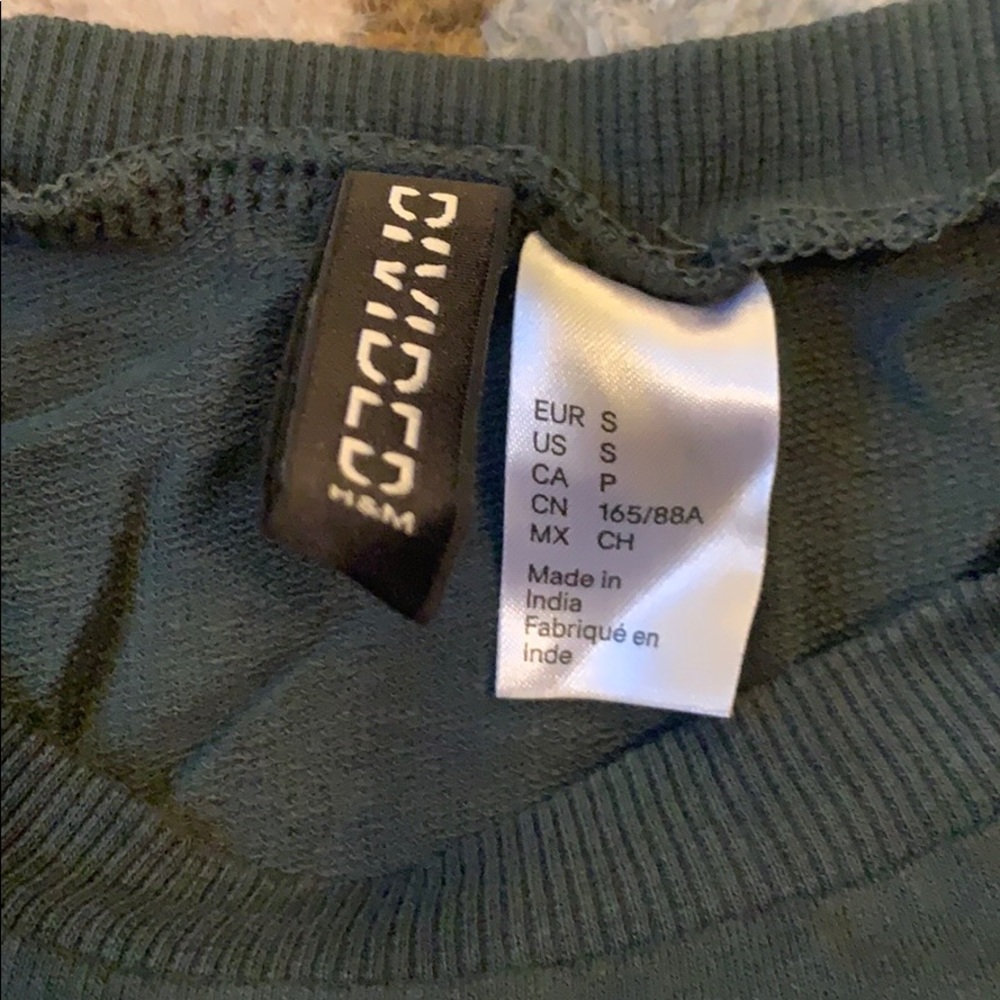 Sweatshirt - Picture 3 of 5